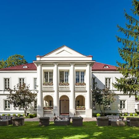 Palac Zegrzynski ジェグジェ エクステリア 写真